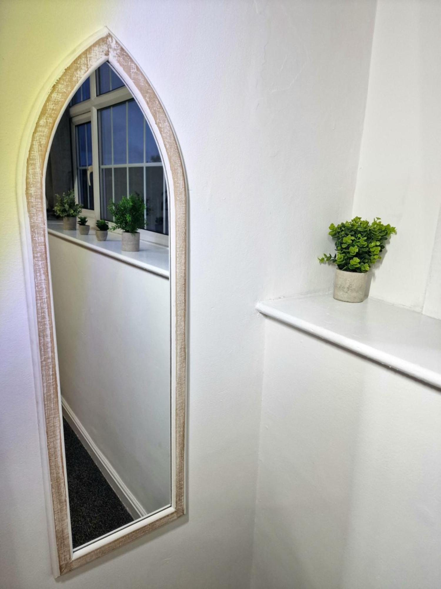 Stylish 4 Double Bedroom House In Bradford, Views Of Hillside And Parking Shipley  Zewnętrze zdjęcie